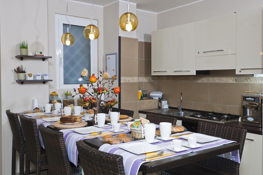 Bed & Breakfast Armonie Romane ภายนอก รูปภาพ A modern Italian kitchen